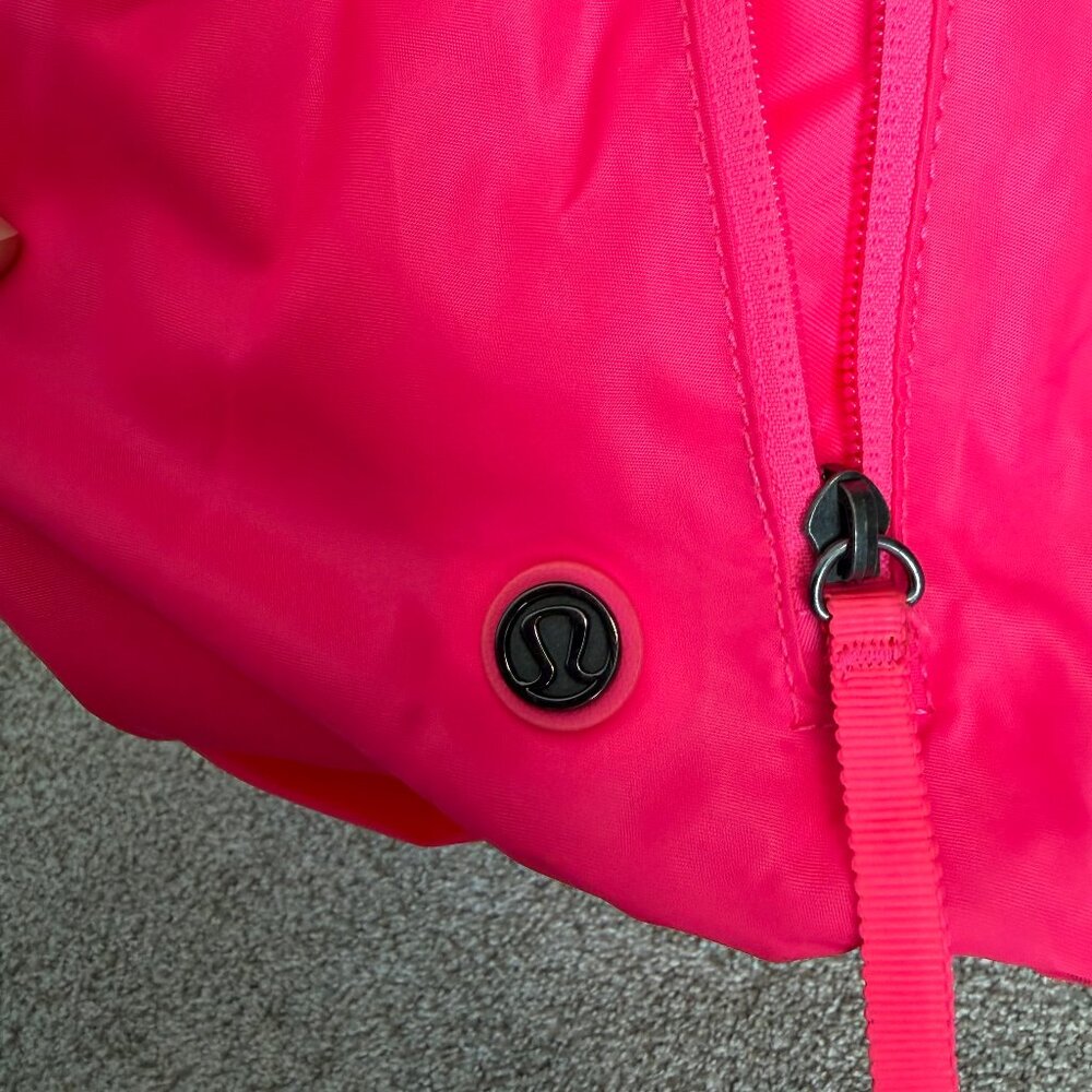EUC Hot pink Lululemon The Yoga Mat Bag